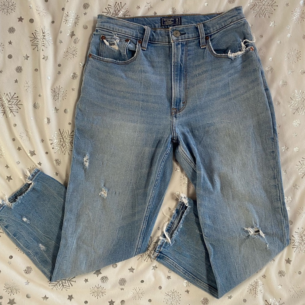 Ultra High Rise Mom Jean
